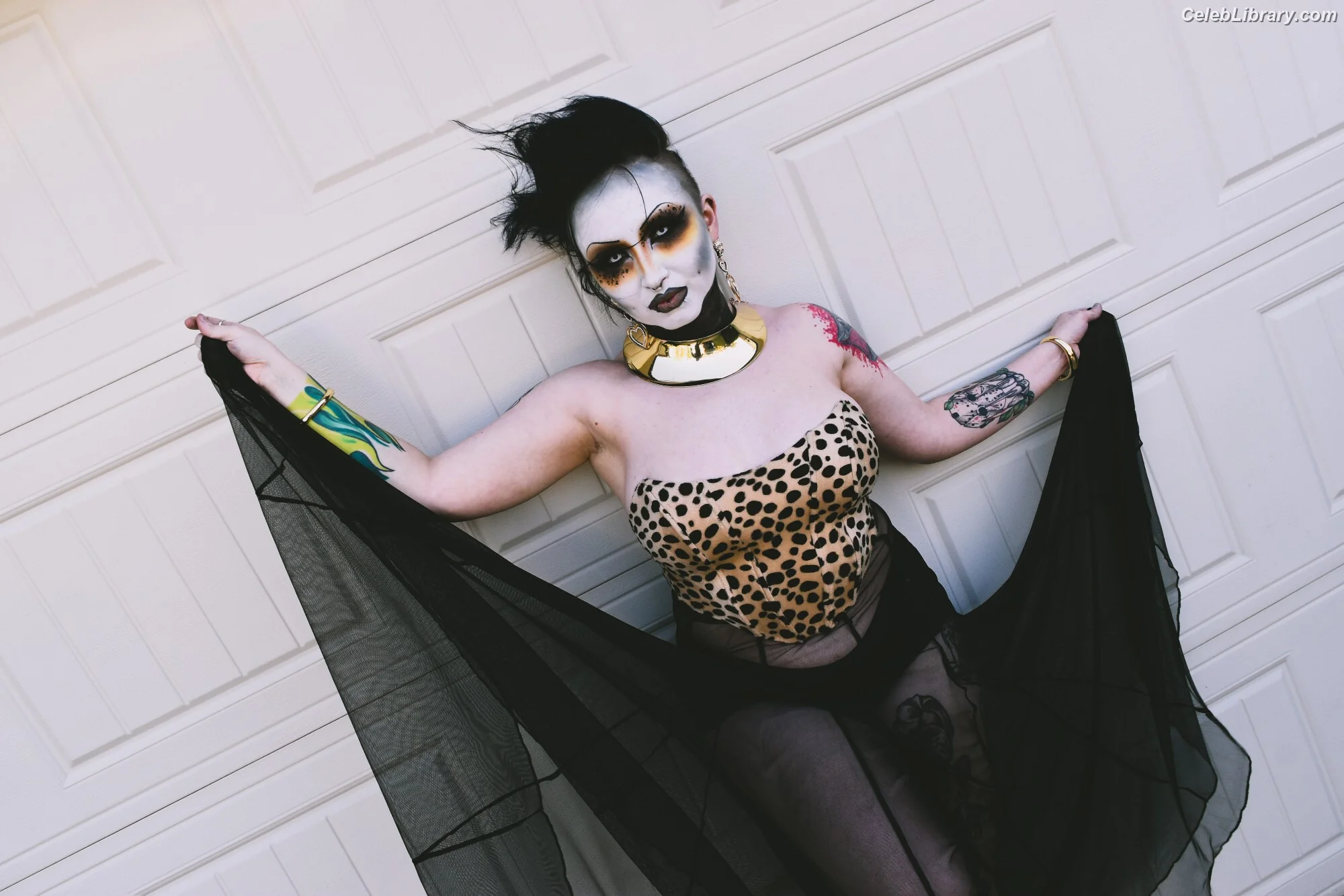 Abadon photo 2 of 576