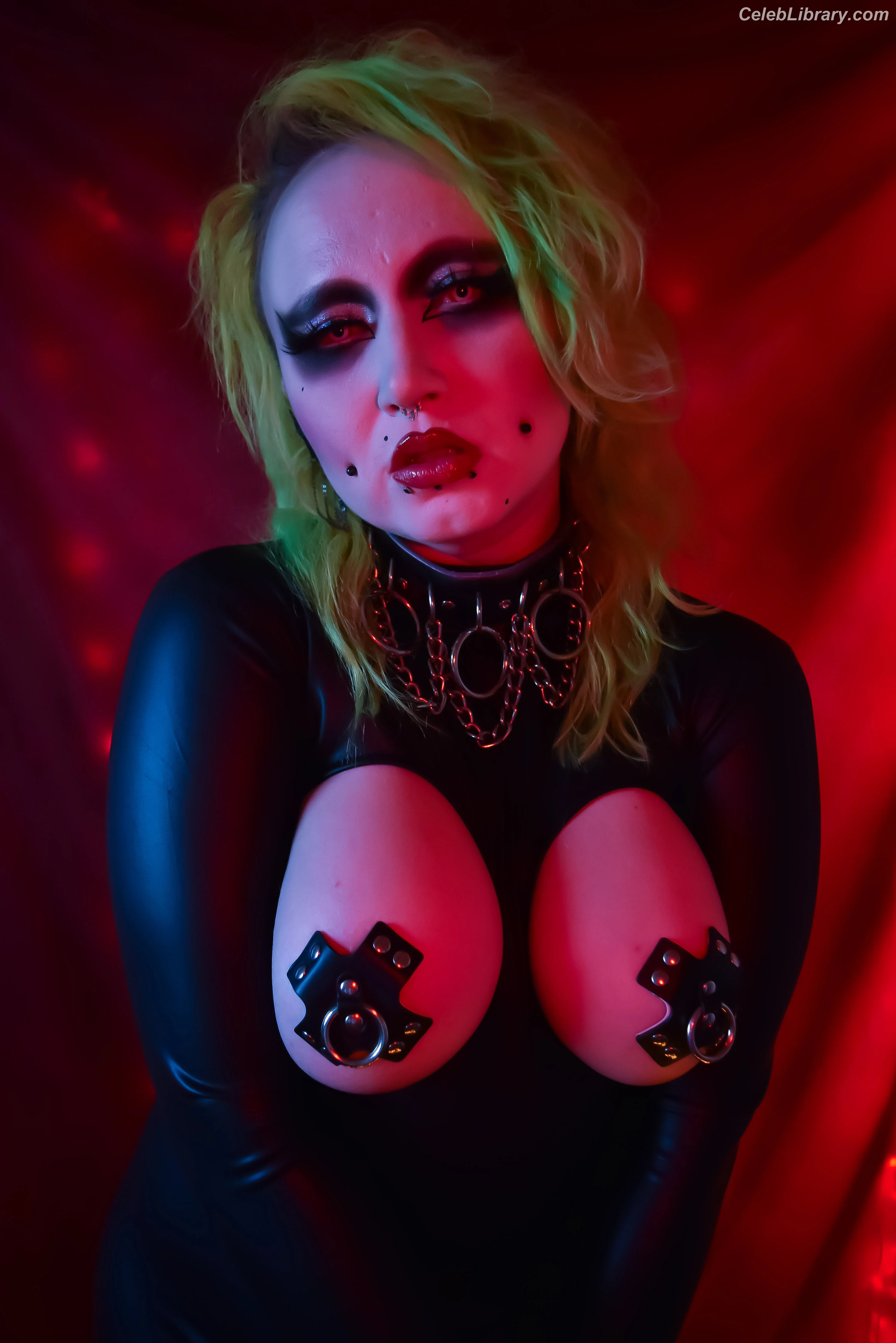 Abadon photo 13 of 576
