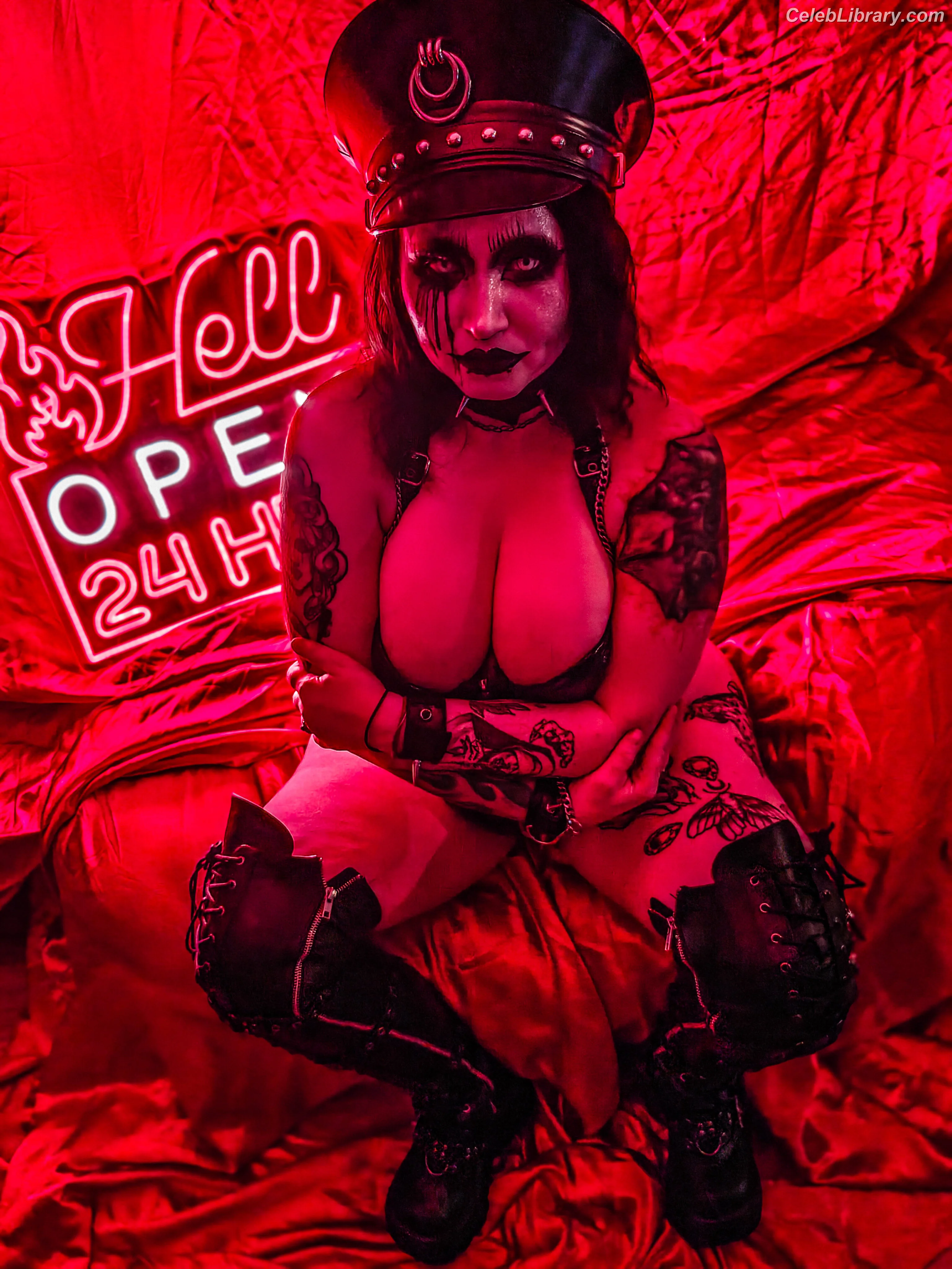 Abadon photo 1 of 576