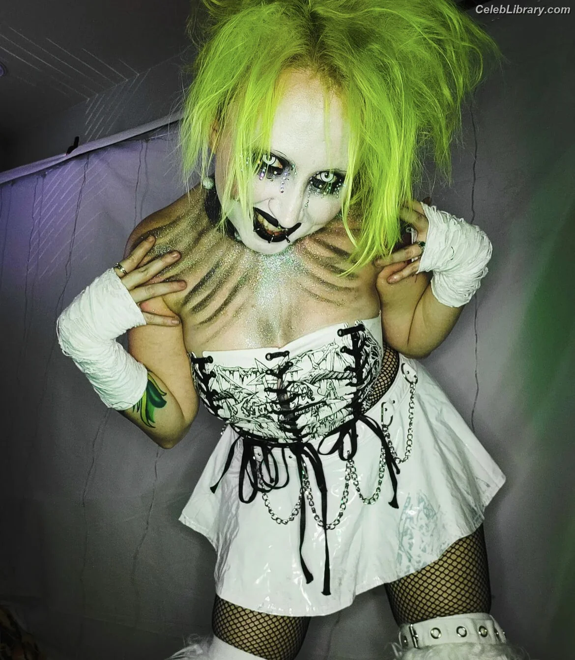 Abadon photo 3 of 576