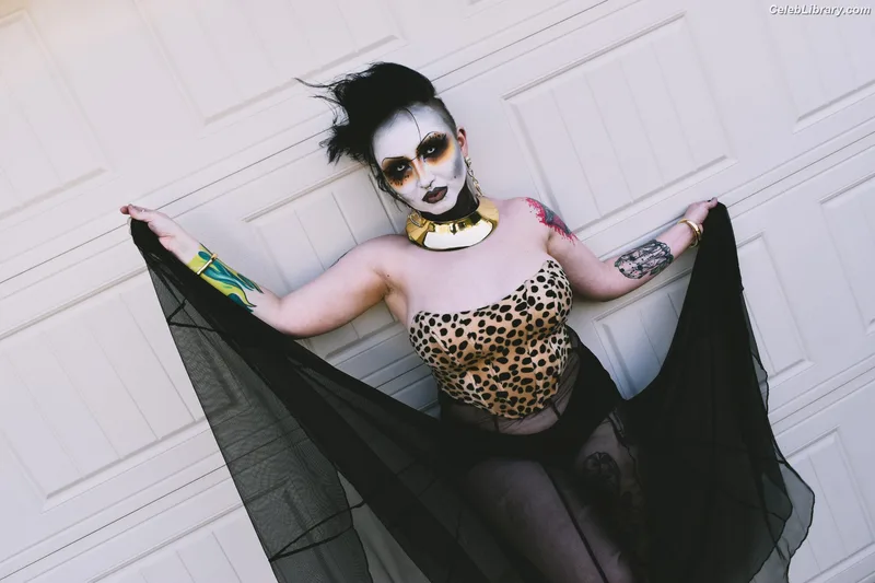 Abadon photo 2 of 577