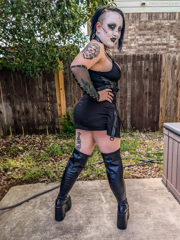 Abadon photo 7 of 577