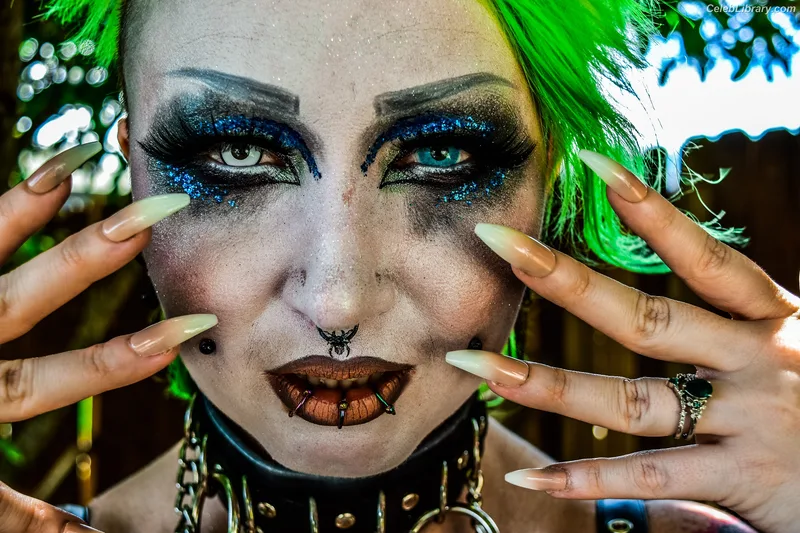 Abadon photo 10 of 577