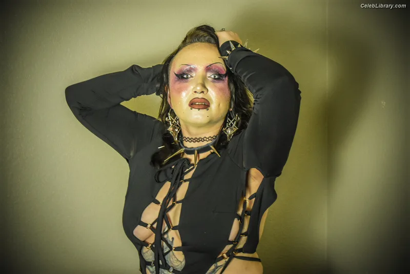 Abadon photo 3 of 577