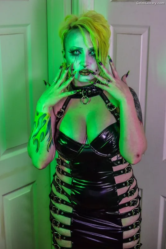 Abadon photo 14 of 577