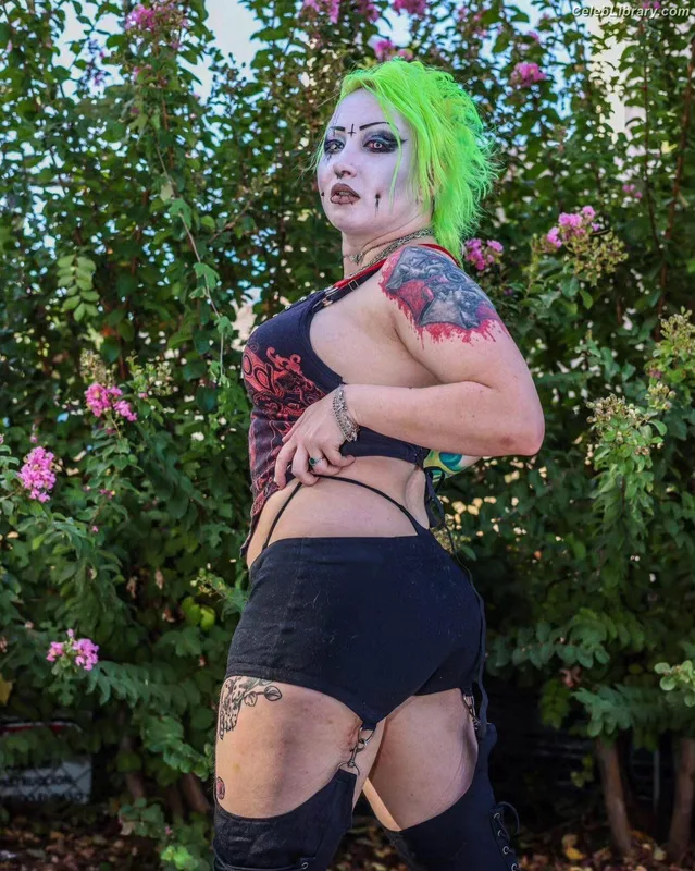 Abadon photo 2 of 577