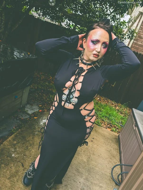 Abadon photo 13 of 577