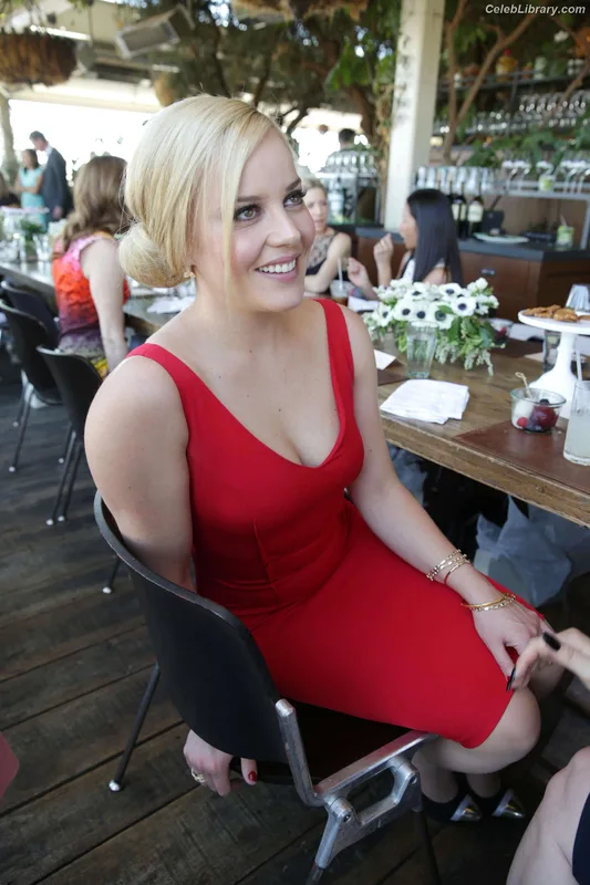 Abbie Cornish photo 19 of 184