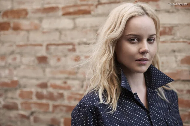 Abbie Cornish photo 6 of 184