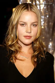 Abbie Cornish photo 12 of 184