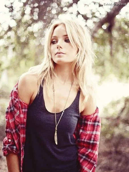 Abby Pivaronas photo 24 of 55