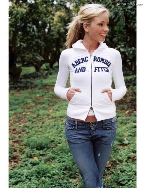 Abby Pivaronas photo 9 of 55