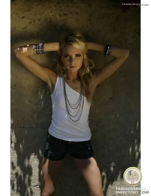 Abby Pivaronas photo 10 of 55