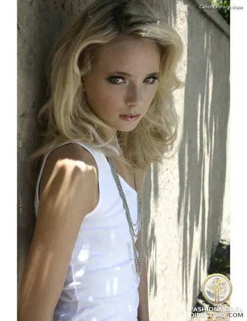 Abby Pivaronas photo 13 of 55