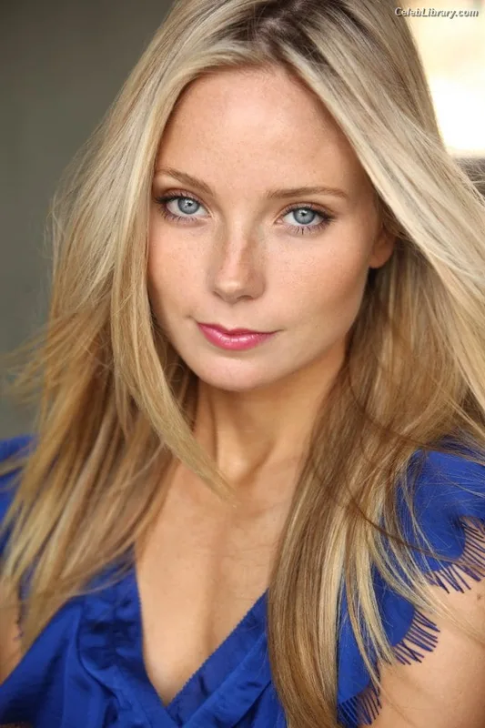 Abby Pivaronas photo 23 of 55
