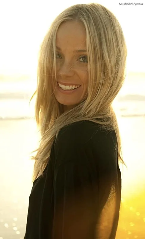 Abby Pivaronas photo 2 of 55