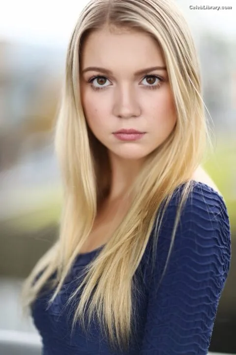 Abby Ross photo 4 of 27