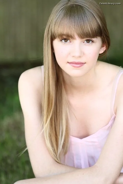 Abby Ross photo 5 of 27