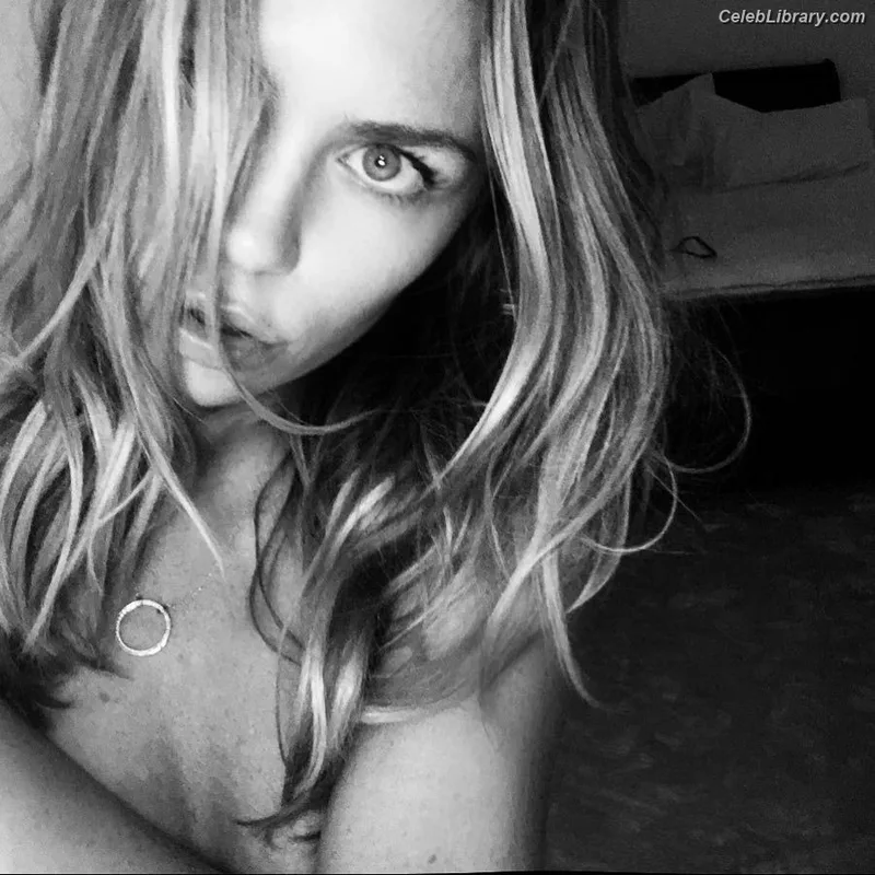 Abigail Marie Clancy photo 15 of 689