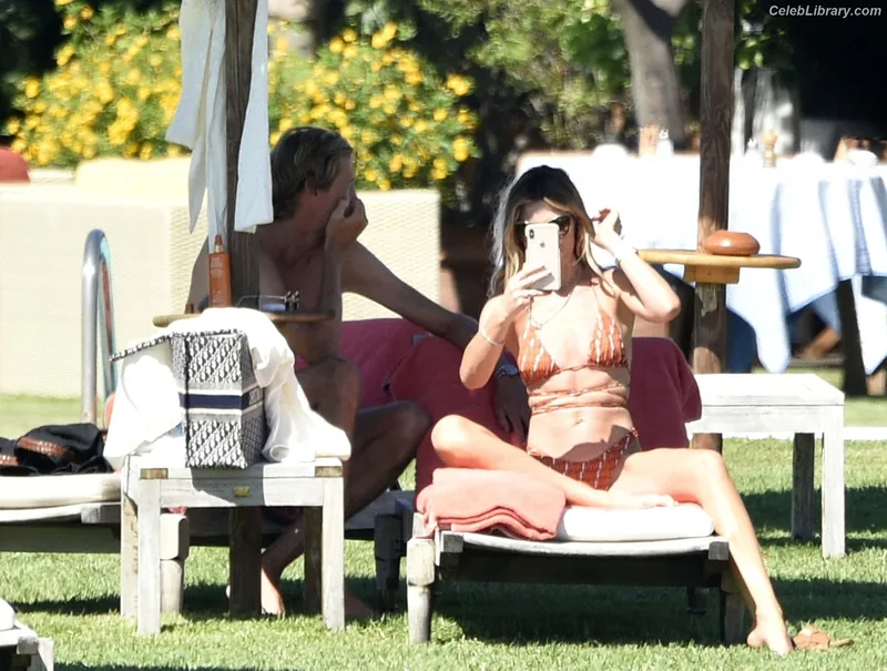 Abigail Marie Clancy photo 15 of 689