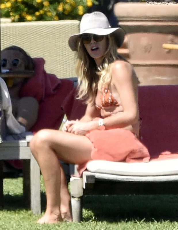 Abigail Marie Clancy photo 10 of 689
