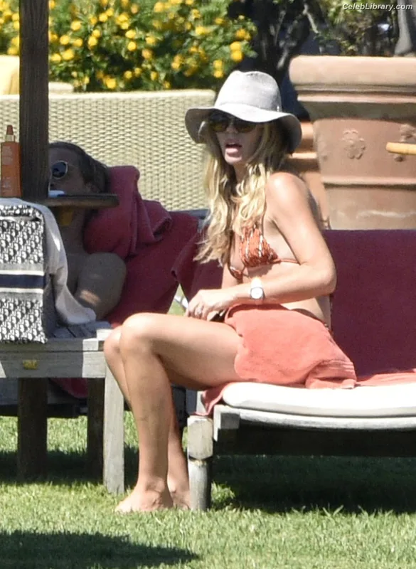 Abigail Marie Clancy photo 19 of 689