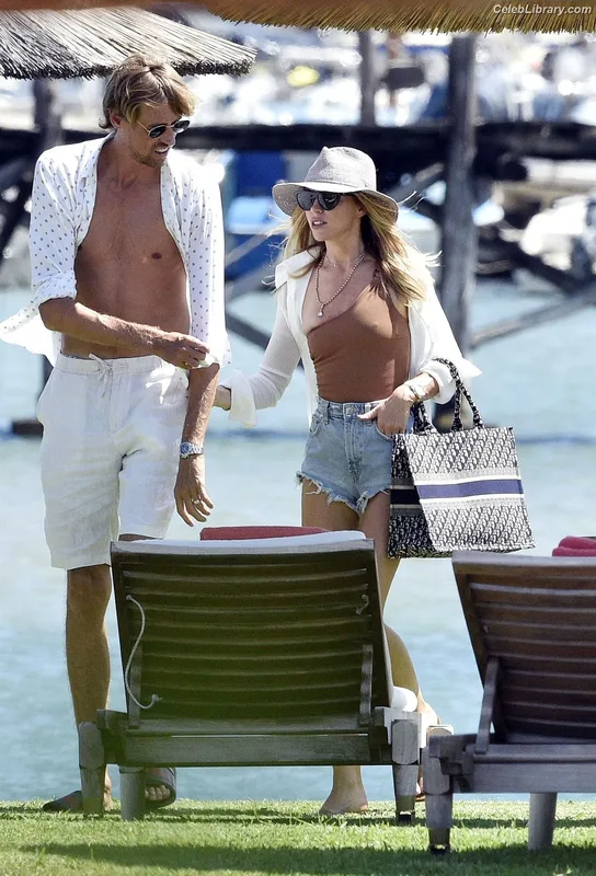 Abigail Marie Clancy photo 21 of 689