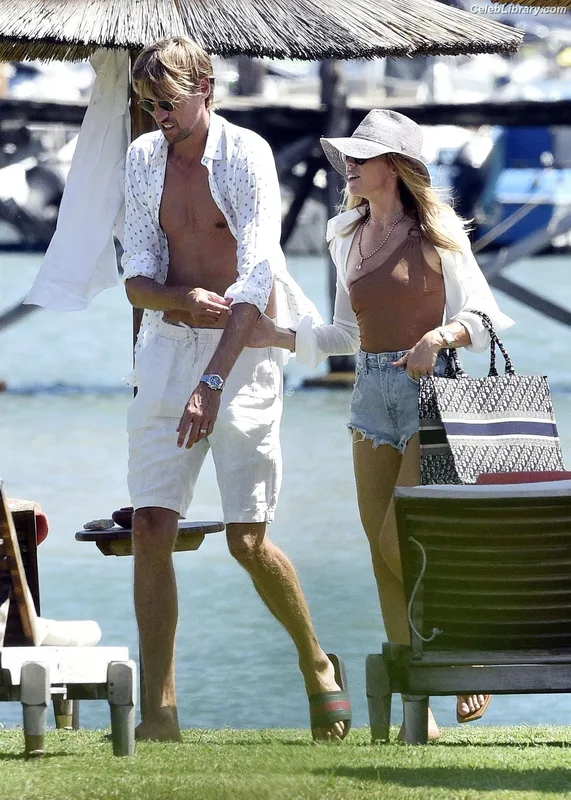 Abigail Marie Clancy photo 3 of 689