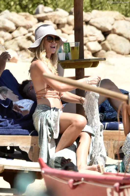Abigail Marie Clancy photo 21 of 689