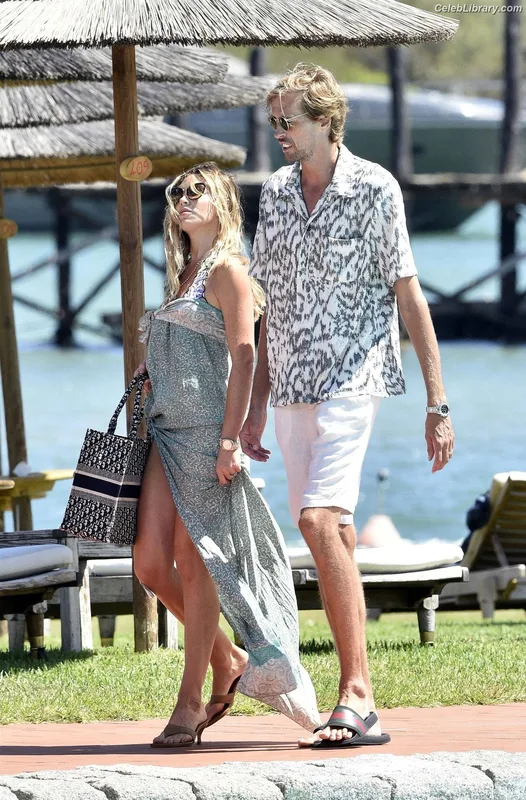Abigail Marie Clancy photo 1 of 689