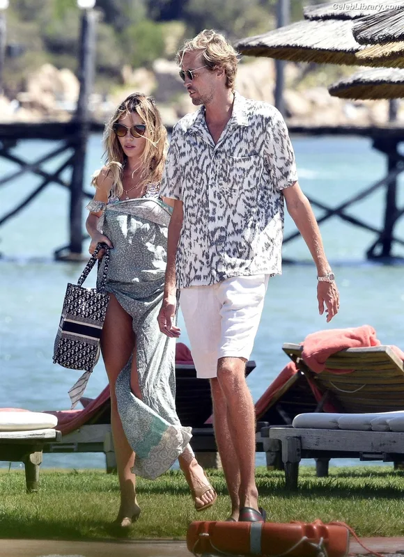 Abigail Marie Clancy photo 22 of 689