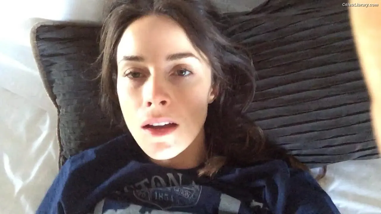Abigail Spencer photo 22 of 243