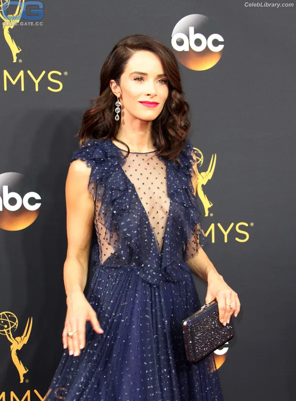 Abigail Spencer photo 12 of 244