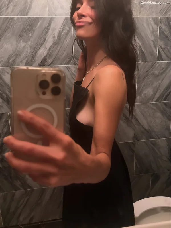 Abigail Spencer photo 2 of 244