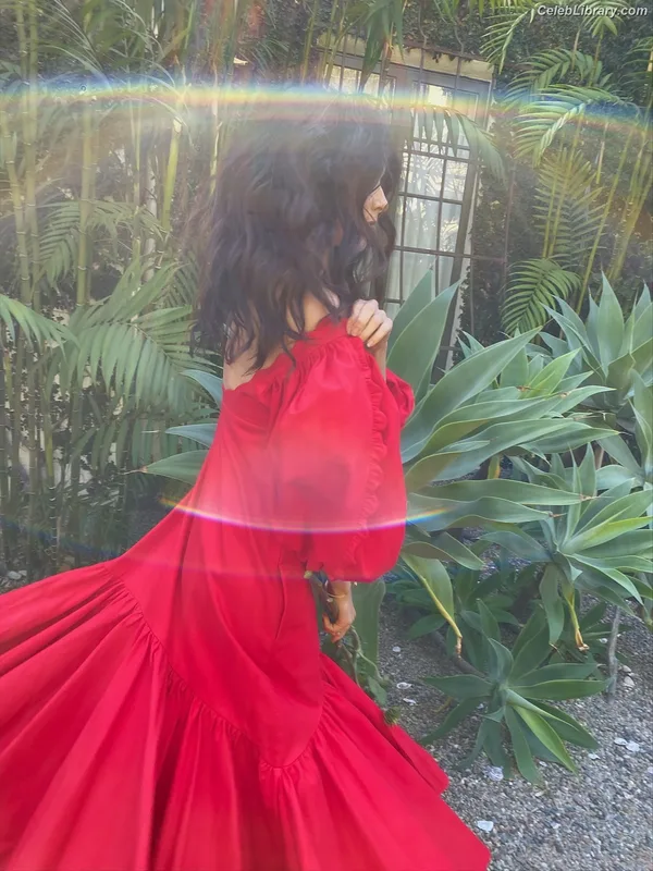 Abigail Spencer photo 13 of 244