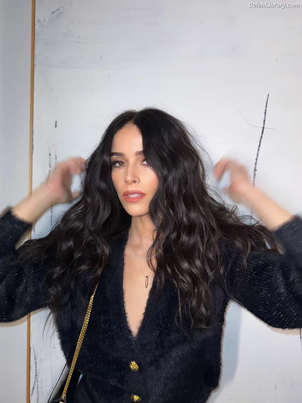 Abigail Spencer photo 14 of 244