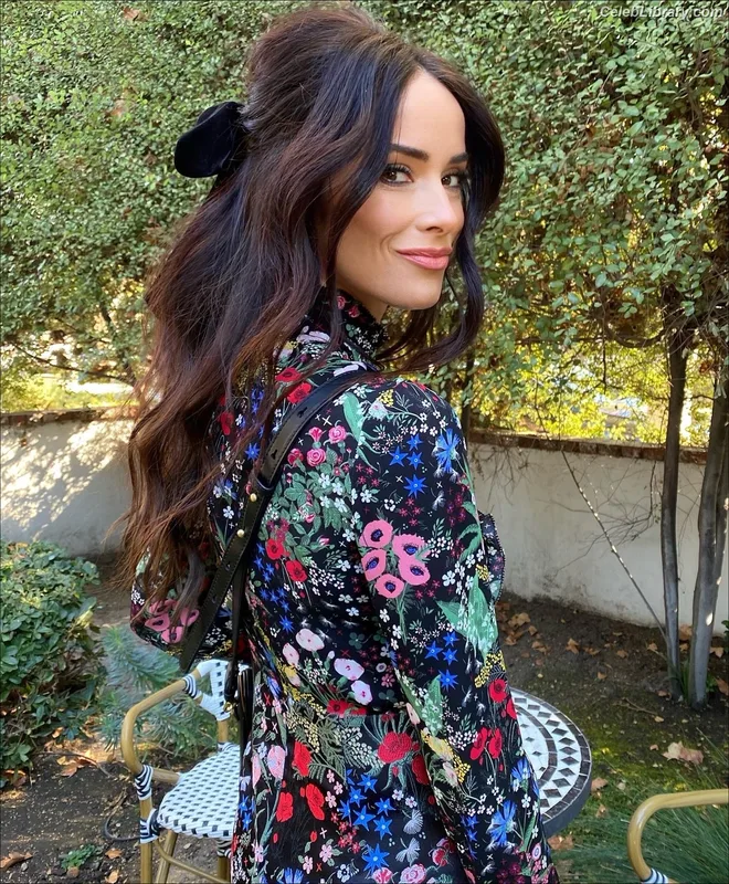 Abigail Spencer photo 22 of 244