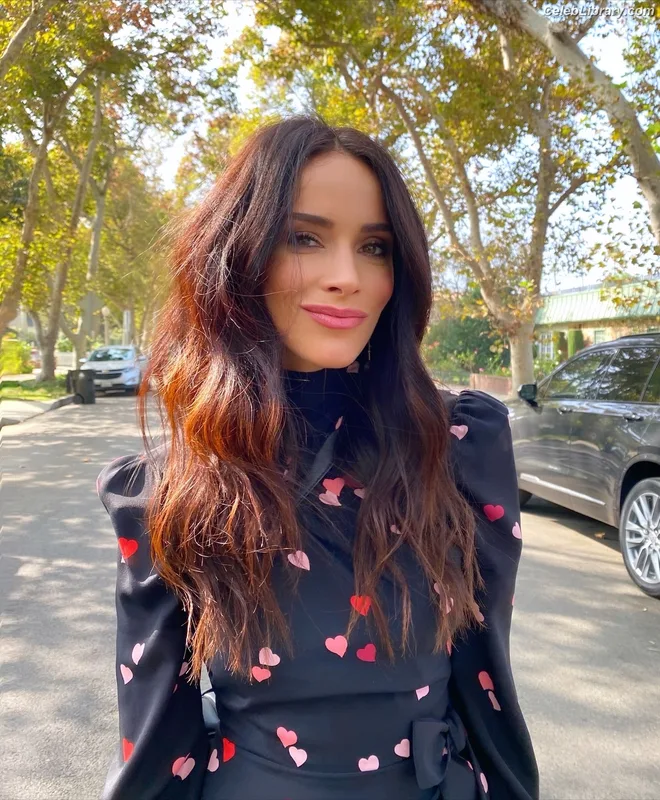 Abigail Spencer photo 24 of 244