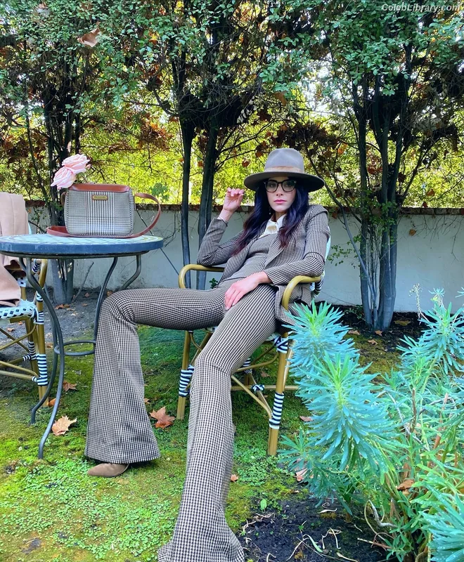 Abigail Spencer photo 3 of 244