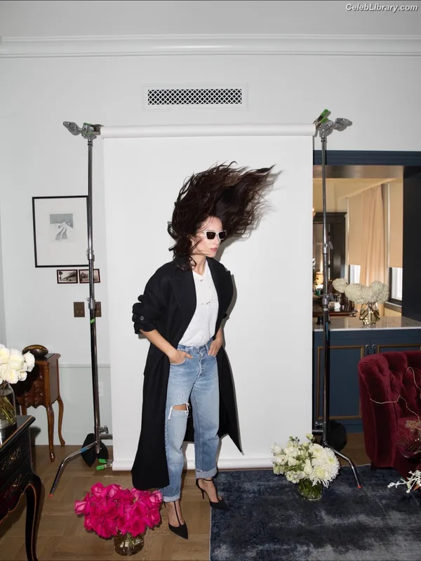 Abigail Spencer photo 9 of 244
