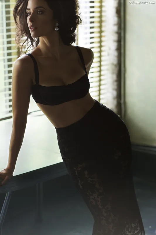 Abigail Spencer photo 16 of 244