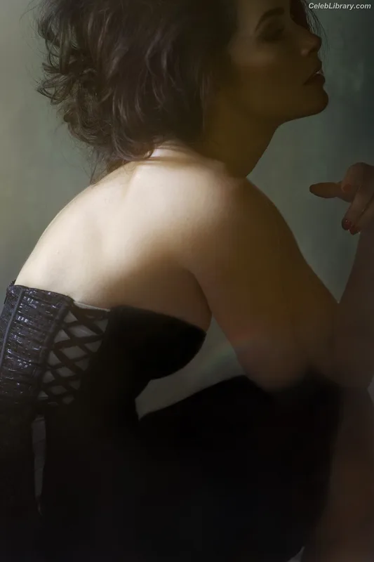 Abigail Spencer photo 19 of 244