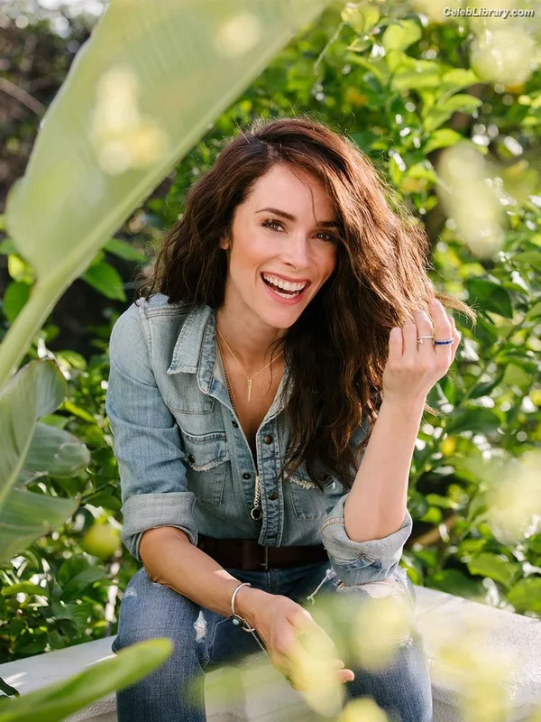 Abigail Spencer photo 7 of 244