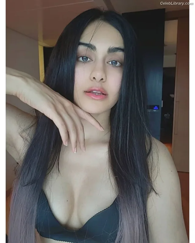 Adah Sharma photo 2 of 7