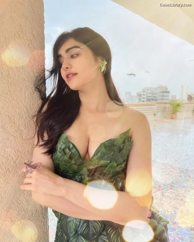 Adah Sharma photo 4 of 7