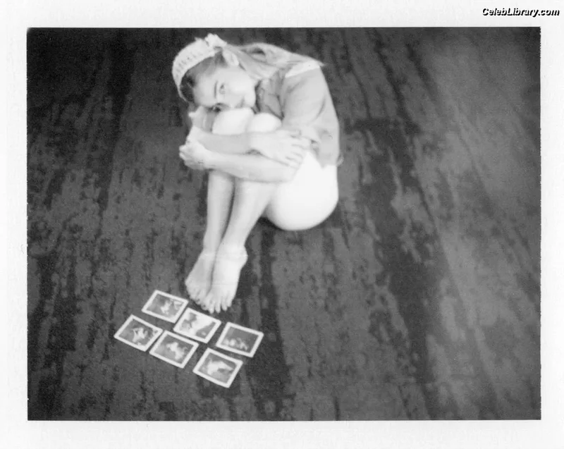 Addison Rae photo 18 of 6004