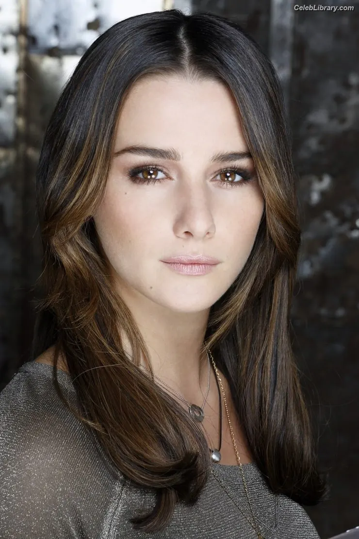 Addison Timlin photo 18 of 685