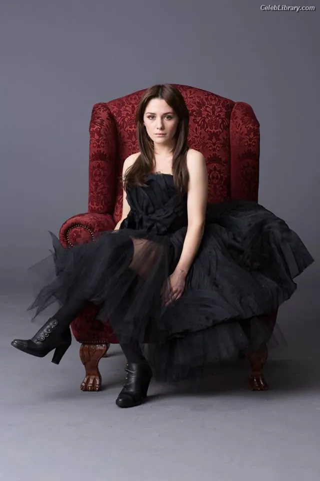 Addison Timlin photo 23 of 685
