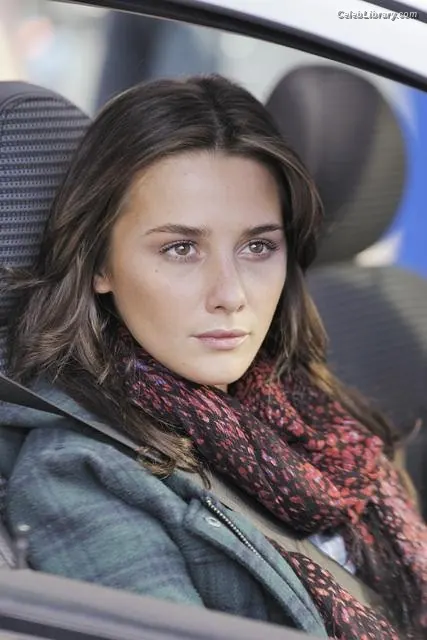 Addison Timlin photo 18 of 685