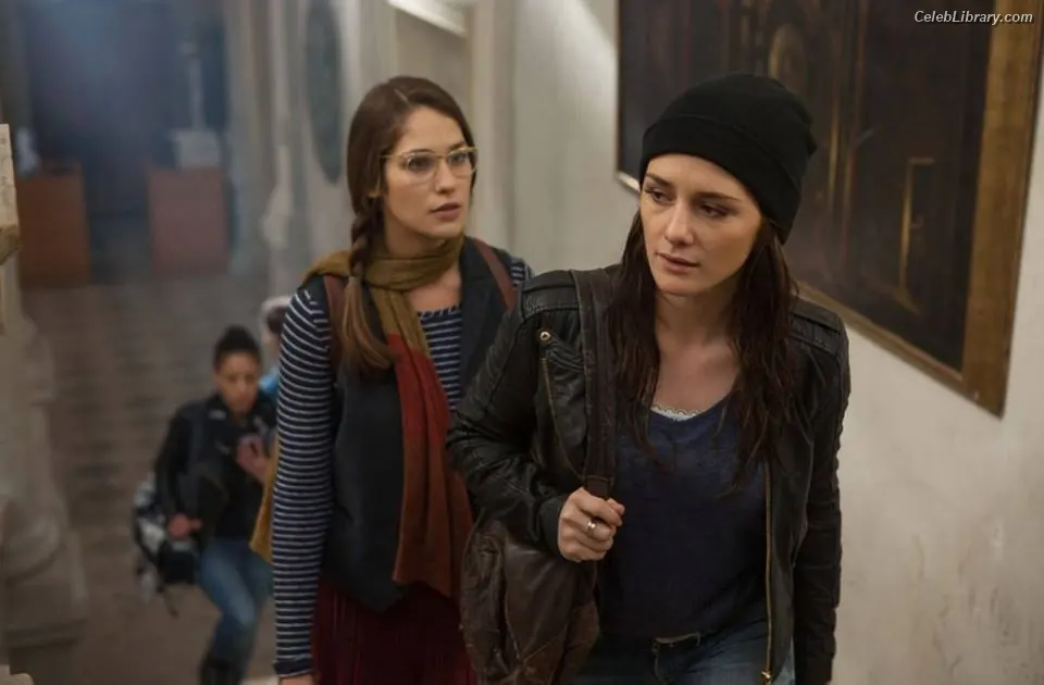 Addison Timlin photo 24 of 685